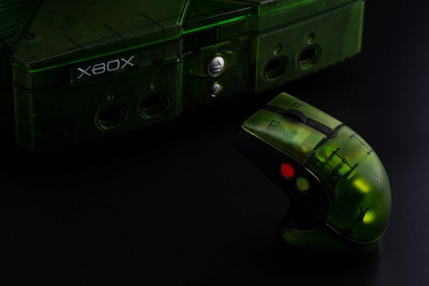 8BitDo Retro R8 Mouse - Xbox Edition Wired or Wireless Connection