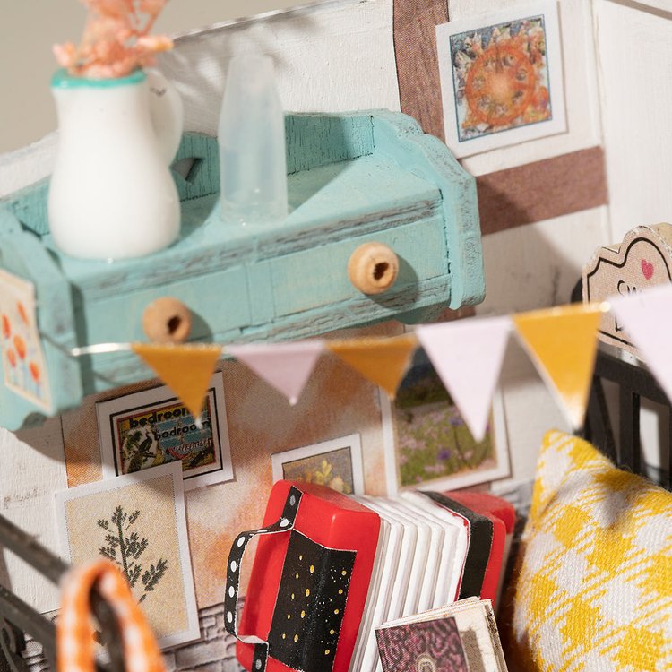 Sweet Dream Bedroom Miniature Room Kit