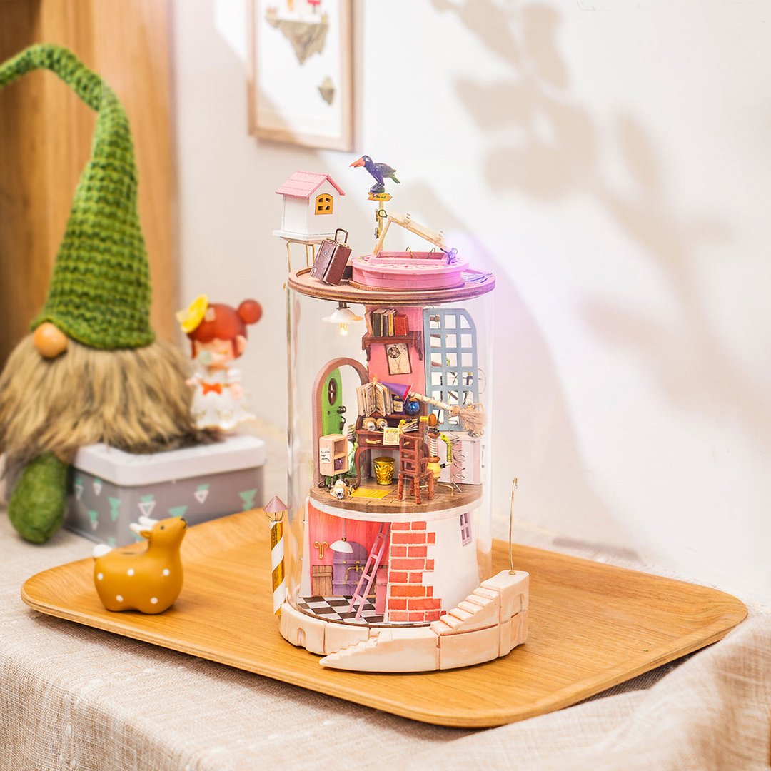 Robotime DIY Glass Dollhouse - Secluded Neighbour