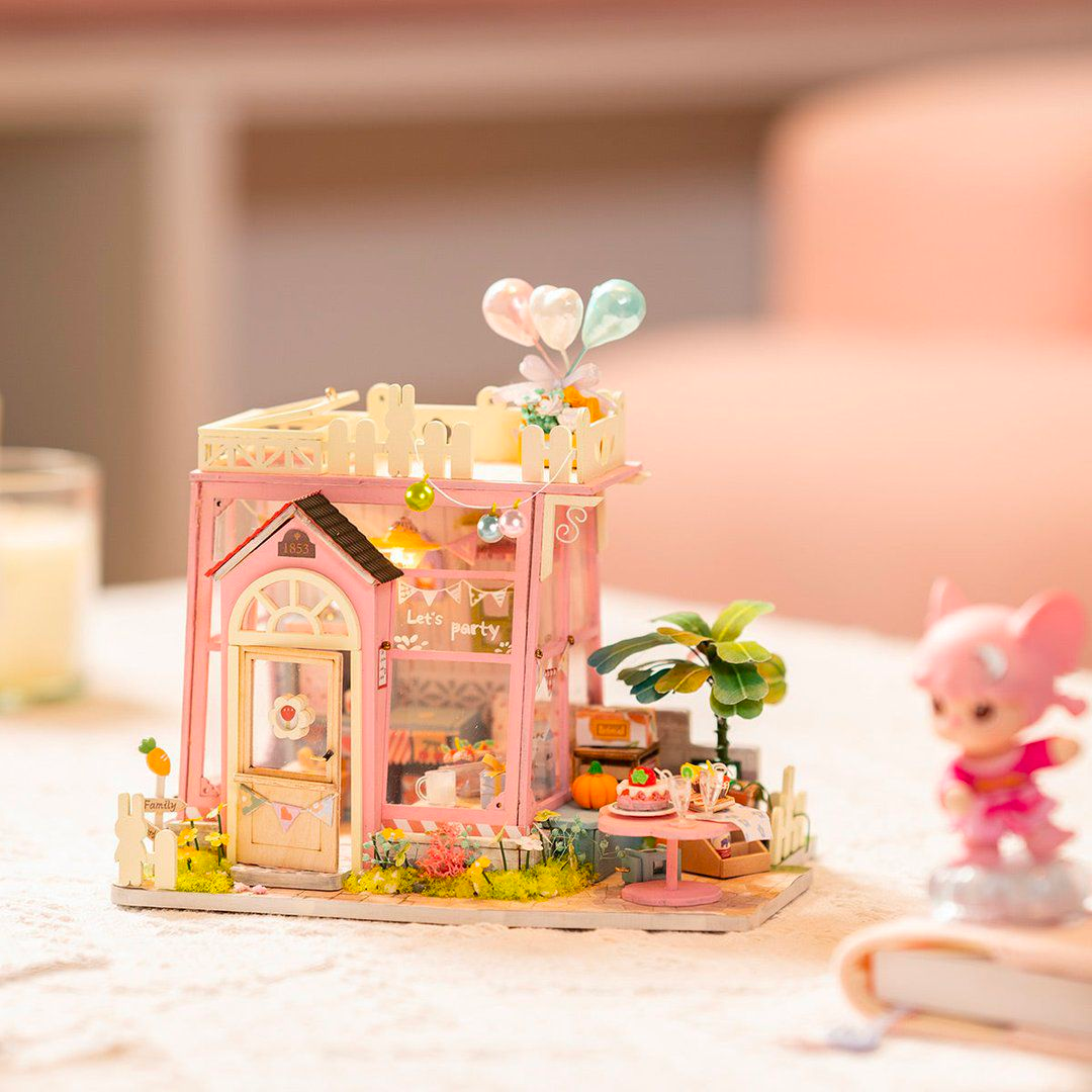 Robotime Holiday Party Time DIY Miniature House Kit 1:22
