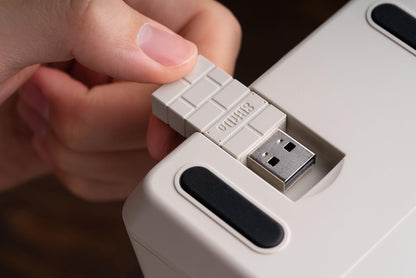8BitDo Retro 18 Mechanical Numpad M Edition