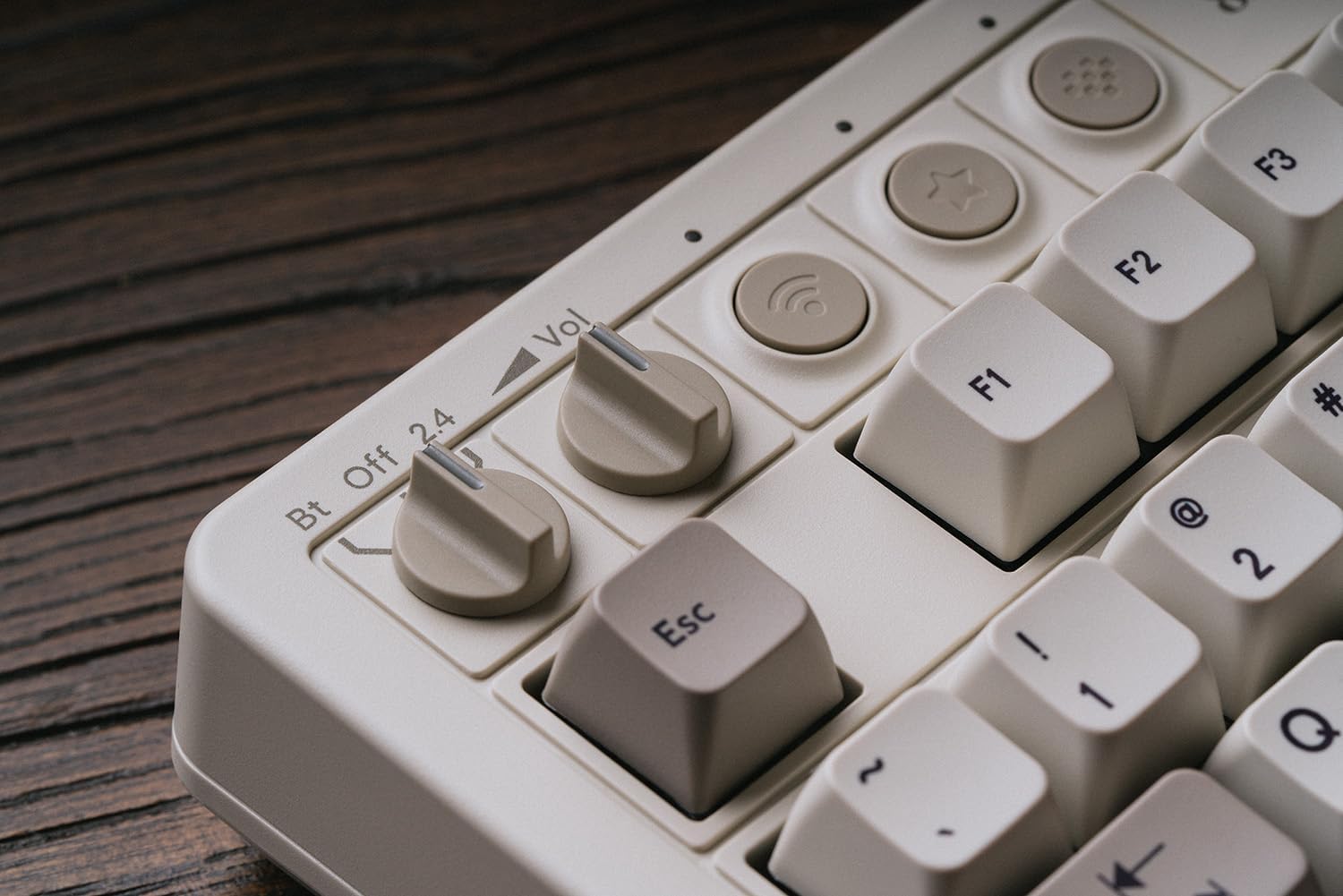8BitDo Retro Mechanical Keyboard - M Edition