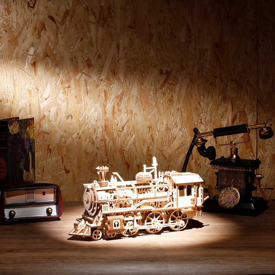 Robotime Locomotive Mechanical Gears 3D Wooden Puzzle